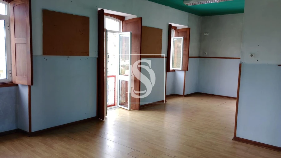 Prédio para Venda em Penacova Foto 6