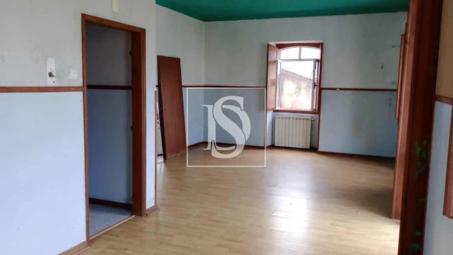 Prédio para Venda em Penacova Foto 8