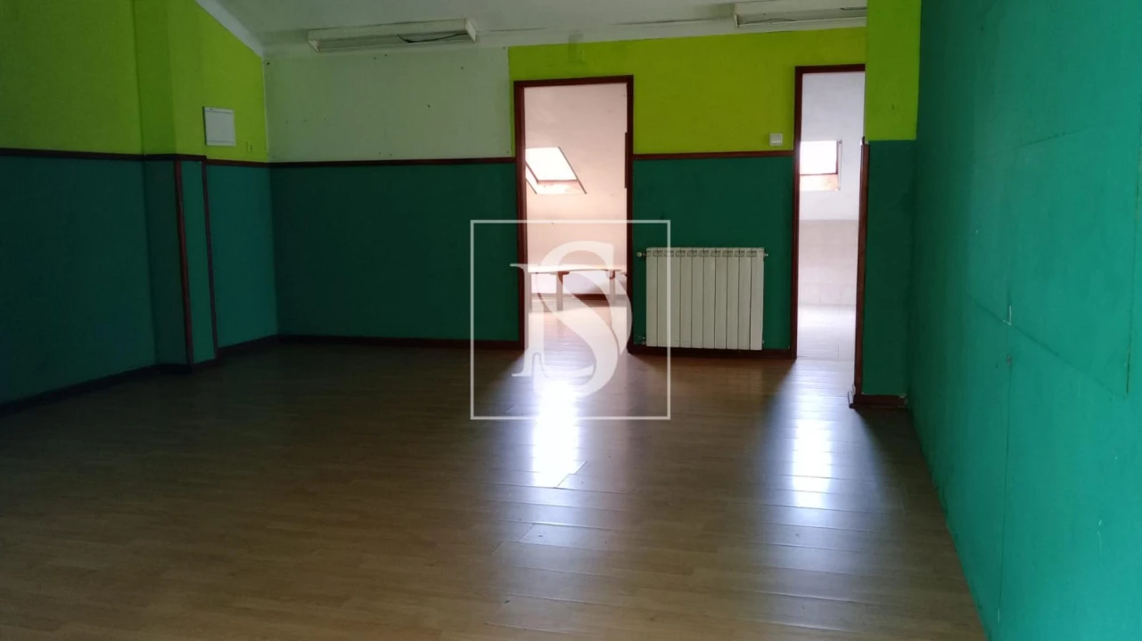 Prédio para Venda em Penacova Foto 4