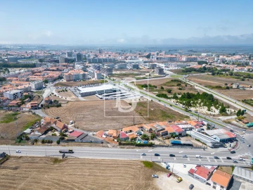 Moradia T5 para Venda em Esgueira