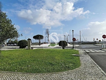 Loja para Venda em Buarcos