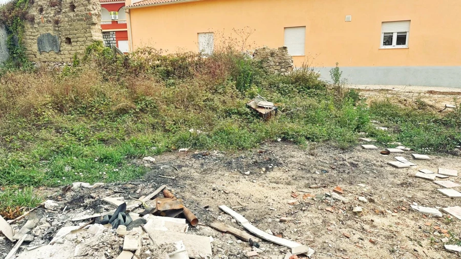 Terreno para Venda em Alqueidão Foto 15