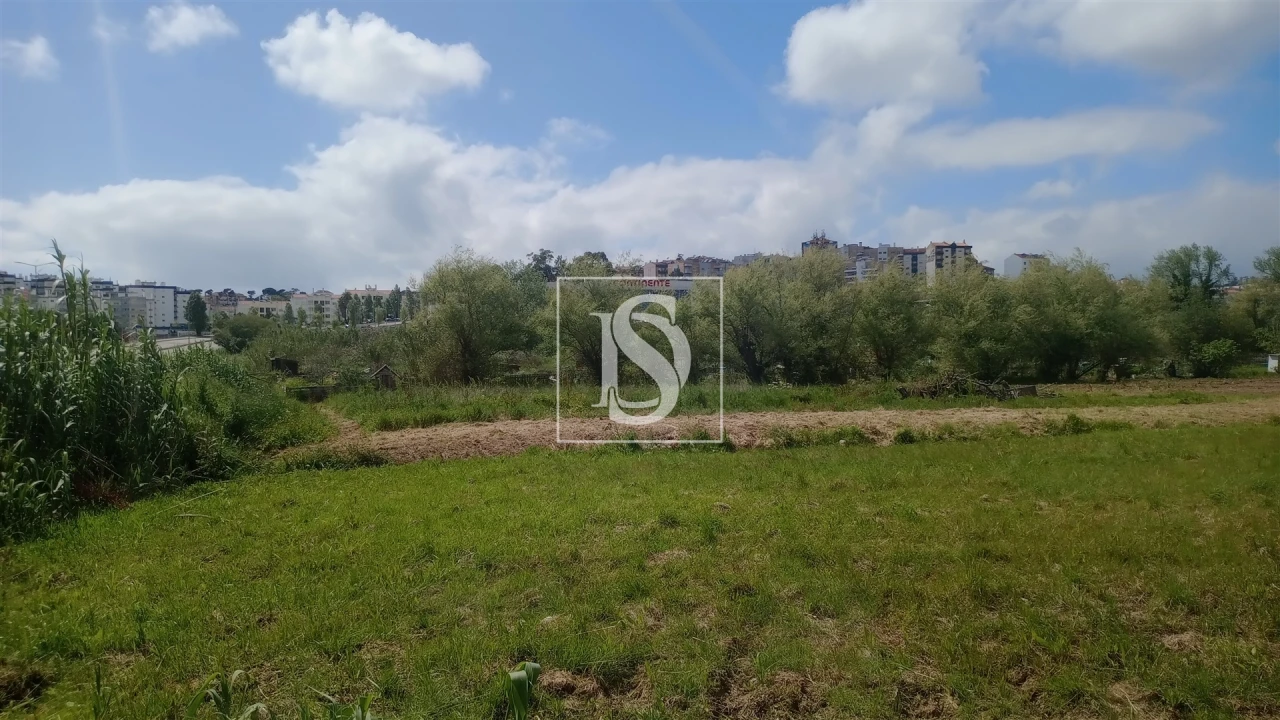 Terreno para Venda em Tavarede Foto 12