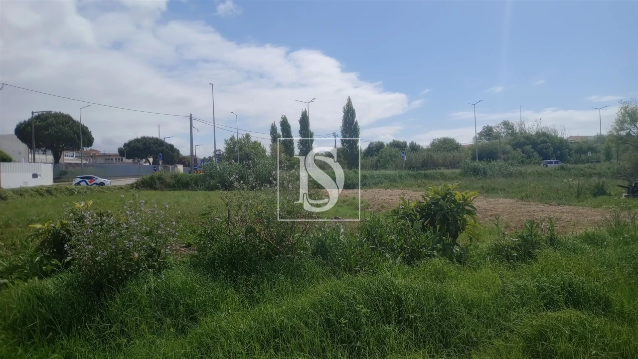 Terreno para Venda em Tavarede Foto 6