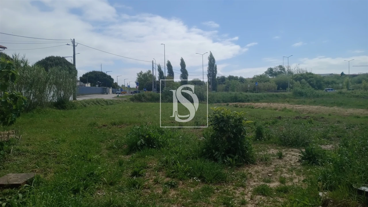 Terreno para Venda em Tavarede Foto 14