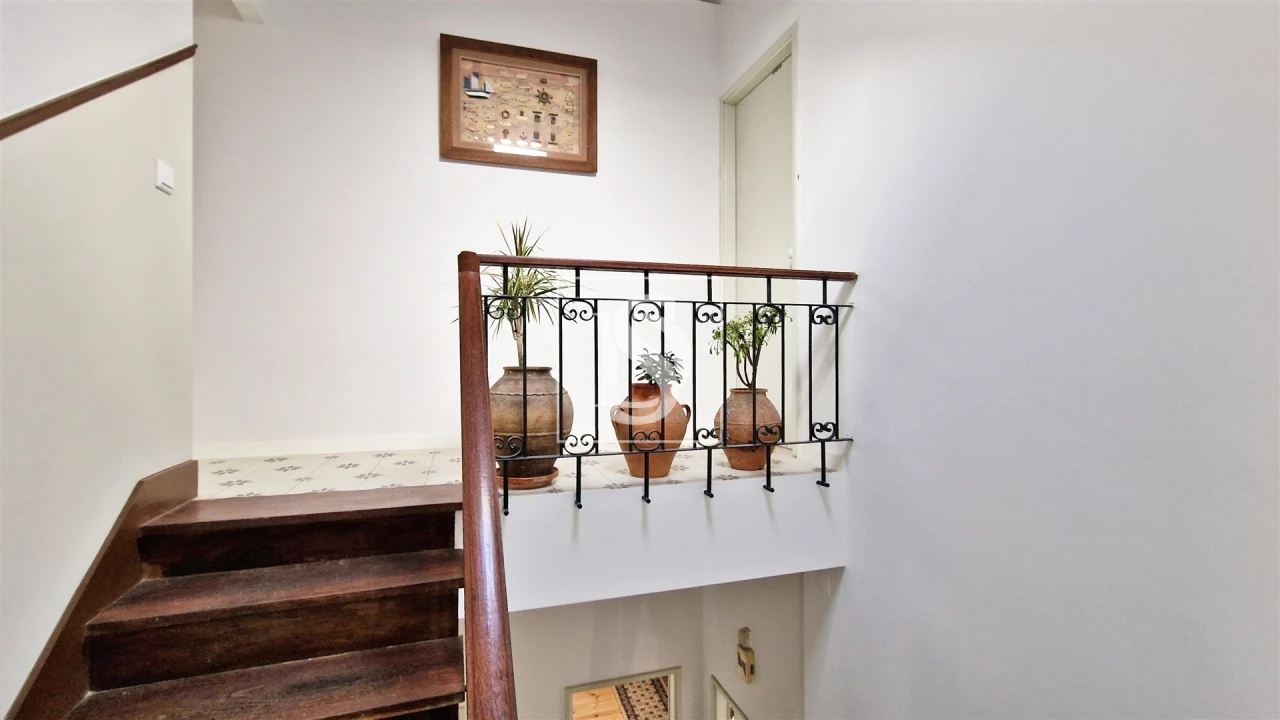 Moradia T8 para Venda em Buarcos Foto 10