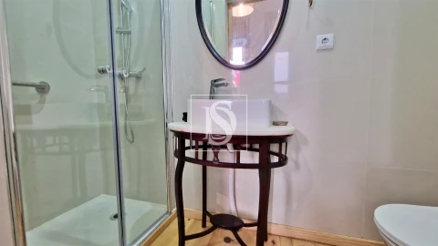 Moradia T8 para Venda em Buarcos