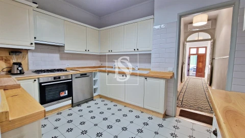 Moradia T8 para Venda em Buarcos