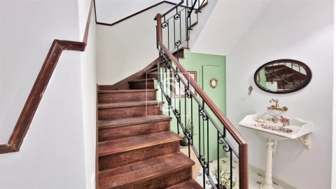 Moradia T8 para Venda em Buarcos