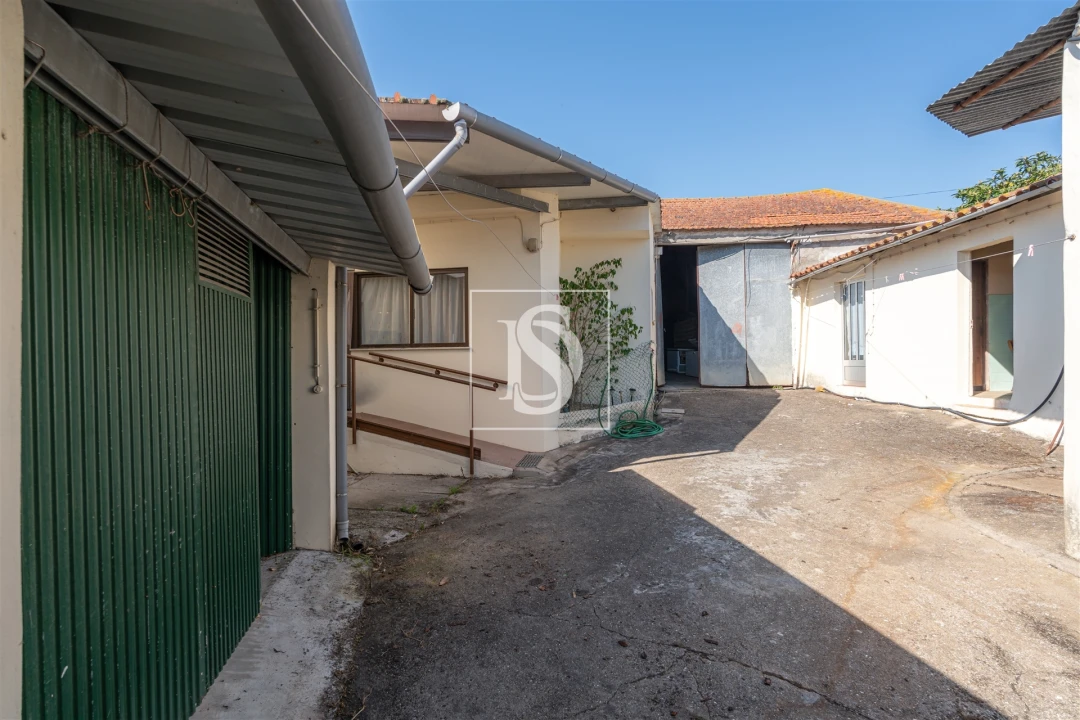 Moradia T3 para Venda em Alqueidão Foto 41