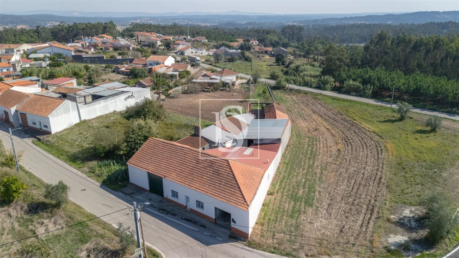 Moradia T3 para Venda em Alqueidão Foto 18