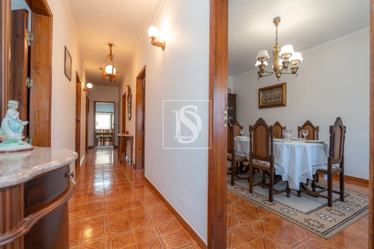 Moradia T3 para Venda em Alqueidão Foto 12