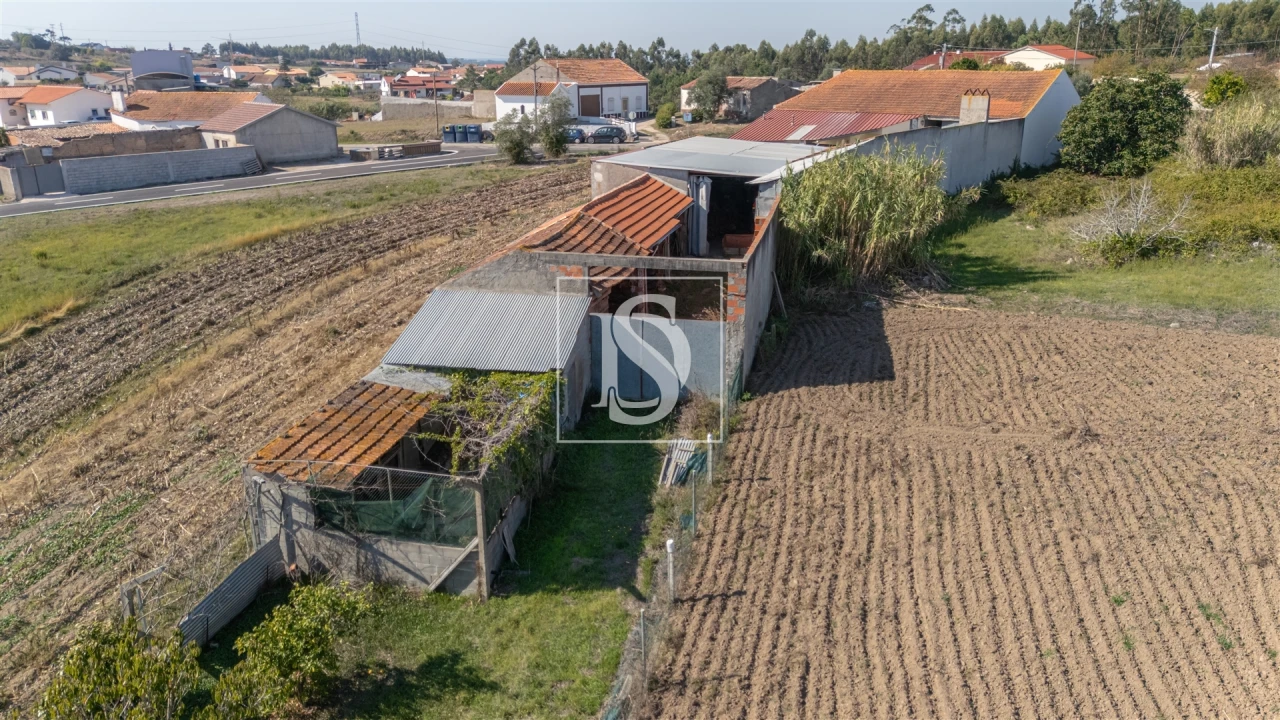 Moradia T3 para Venda em Alqueidão Foto 25