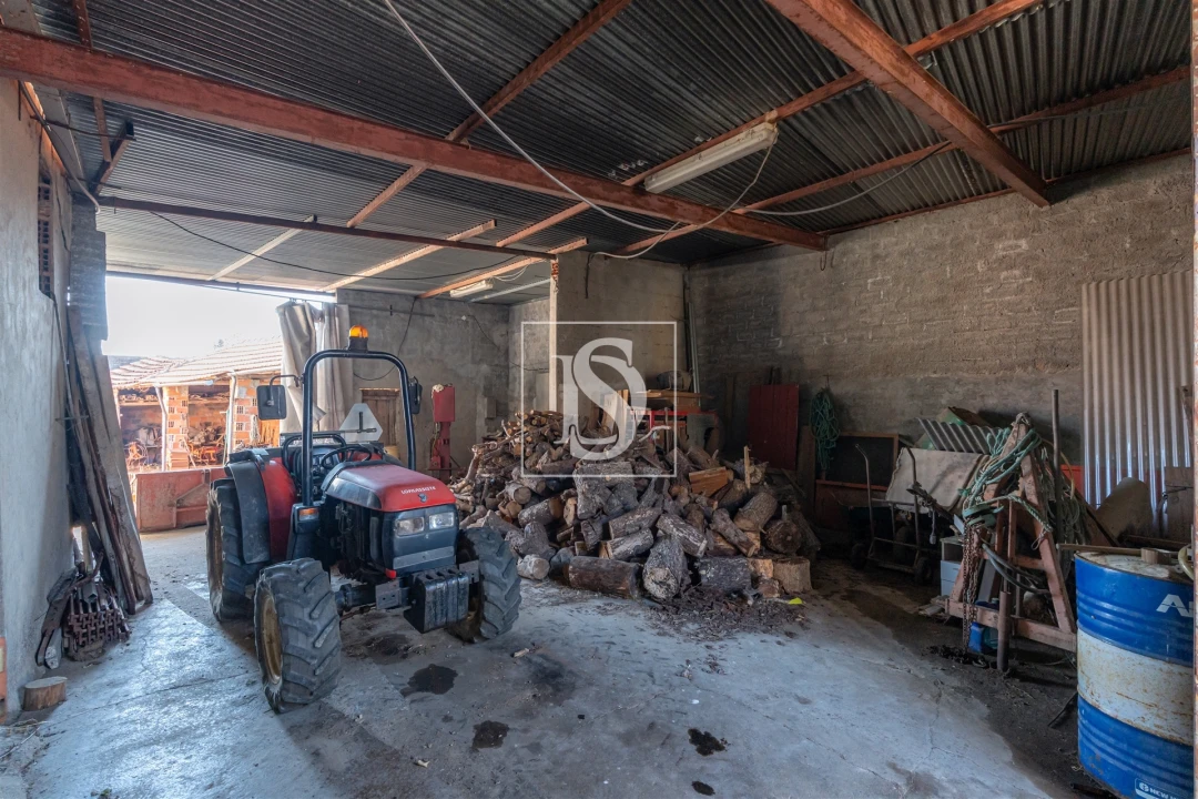 Moradia T3 para Venda em Alqueidão Foto 43