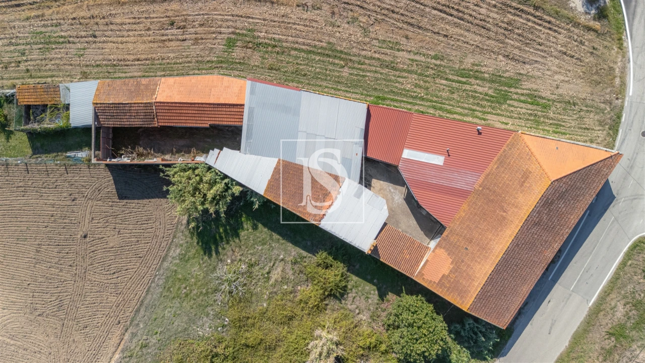 Moradia T3 para Venda em Alqueidão Foto 30