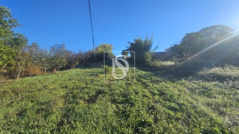 Terreno para Venda em Alqueidão