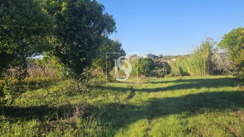 Terreno para Venda em Alqueidão