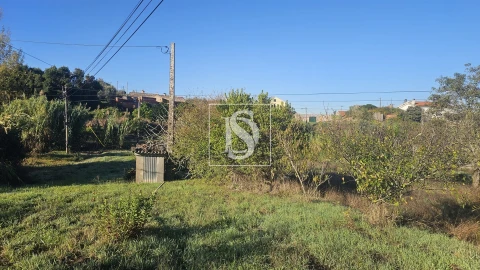 Terreno para Venda em Alqueidão
