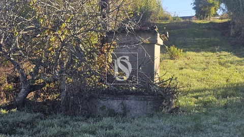 Terreno para Venda em Alqueidão