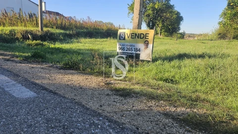 Terreno para Venda em Alqueidão