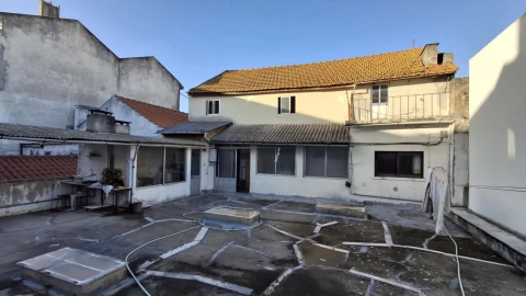 Prédio para Venda em Buarcos