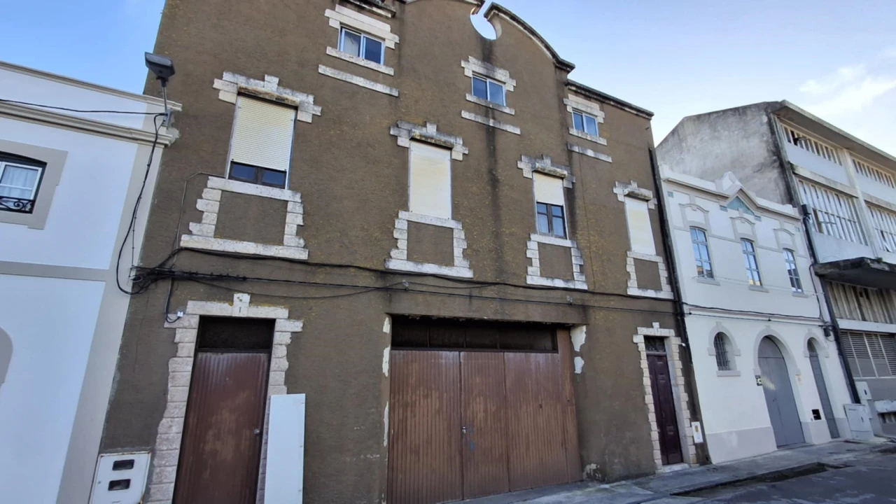 Prédio para Venda em Buarcos Foto 21