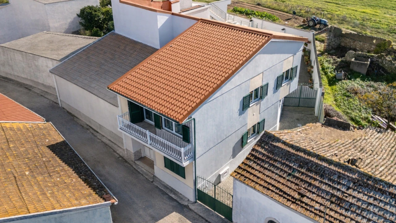 Moradia T7 para Venda em Alqueidão Foto 92