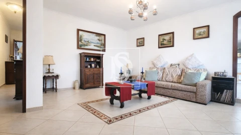 Moradia T7 para Venda em Alqueidão