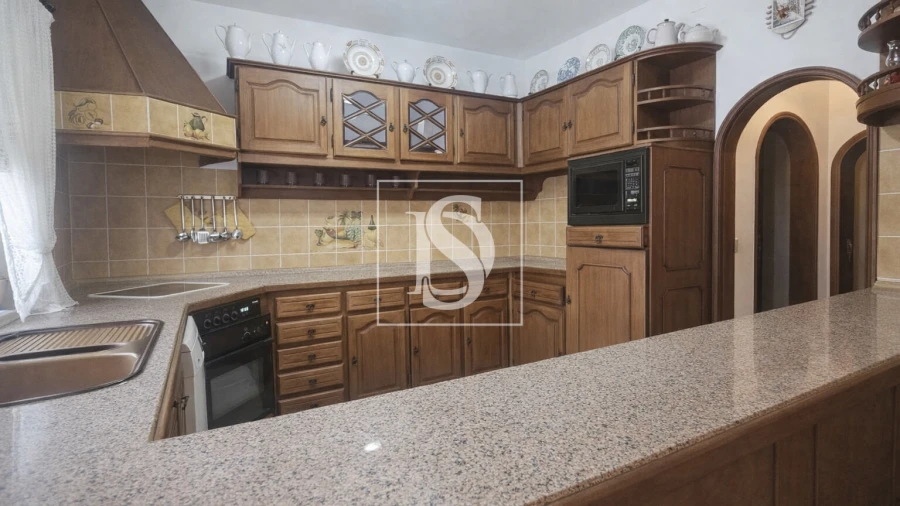 Moradia T7 para Venda em Alqueidão Foto 40