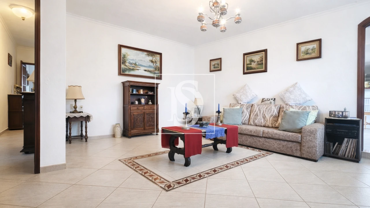 Moradia T7 para Venda em Alqueidão Foto 72