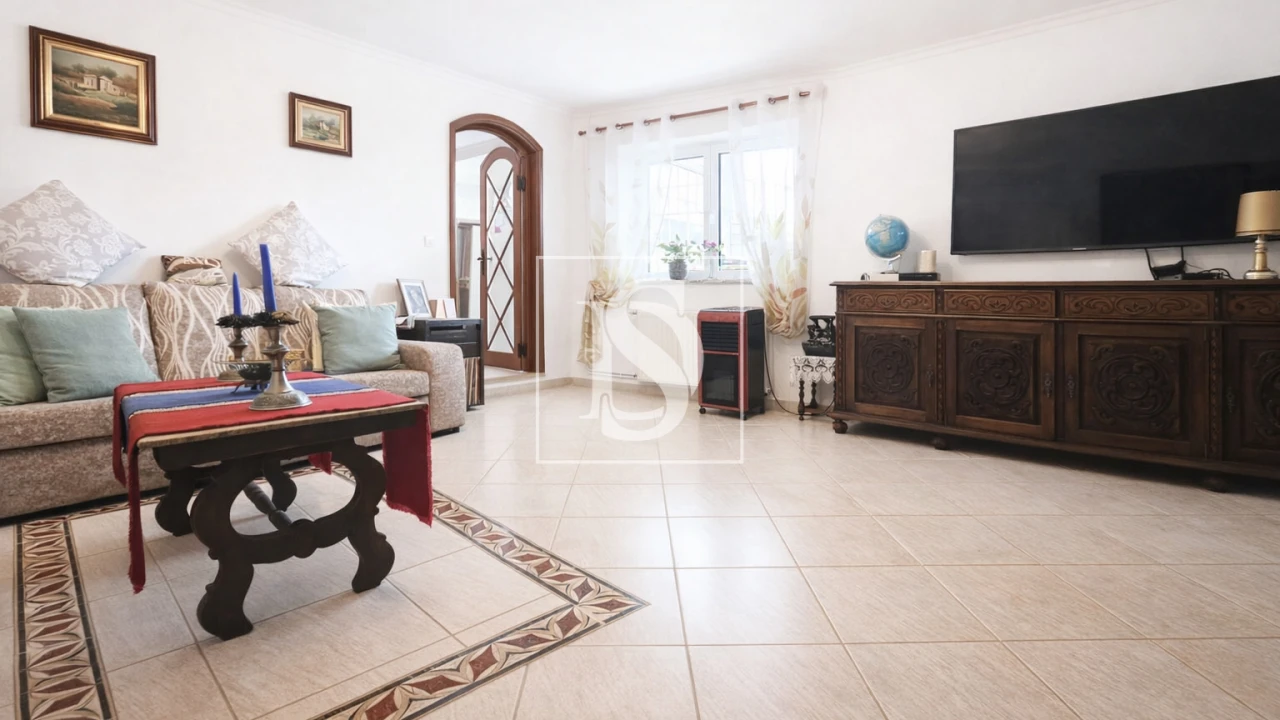 Moradia T7 para Venda em Alqueidão Foto 79