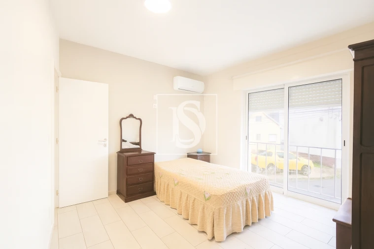 Moradia T3 para Venda em São Pedro Foto 7