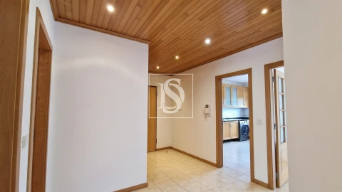 Apartamento T3 para Venda em Santa Clara e Castelo Viegas