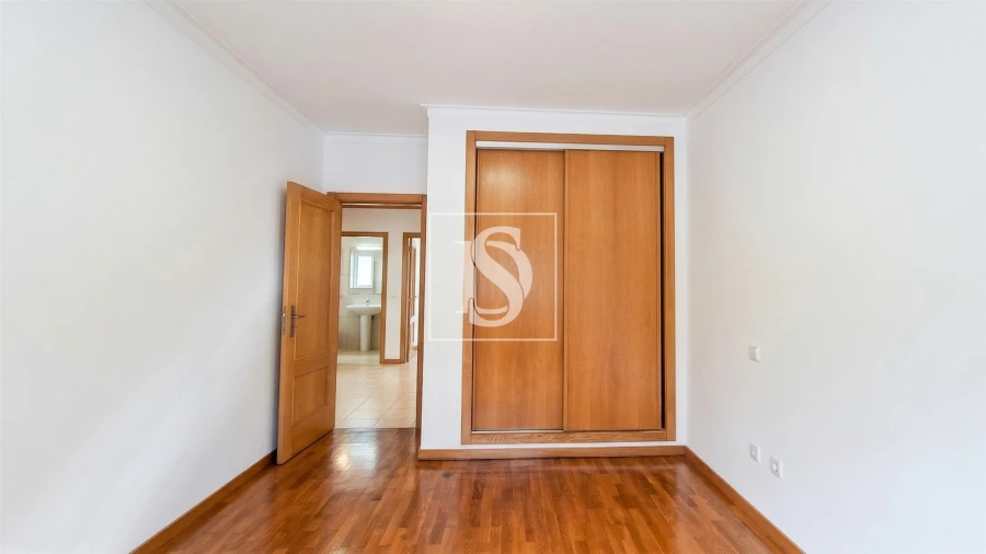 Apartamento T3 para Venda em Santa Clara e Castelo Viegas Foto 14