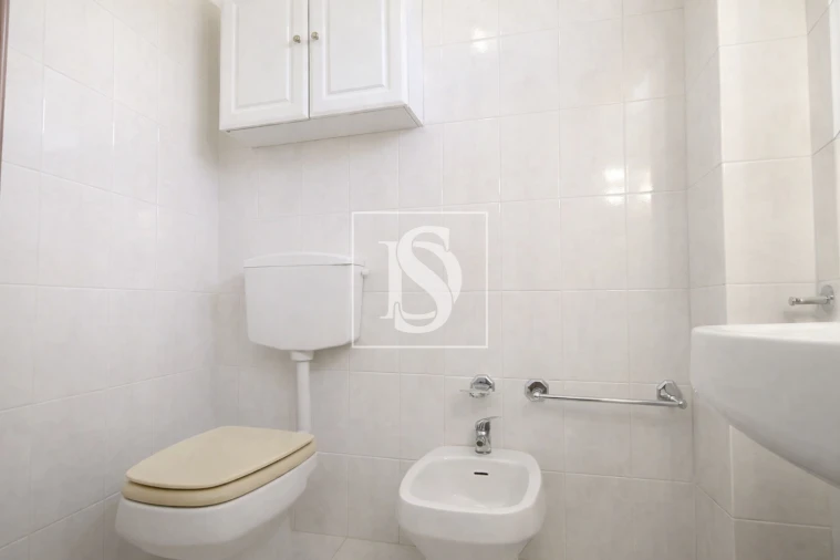 Apartamento T2 para Venda em Buarcos Foto 14