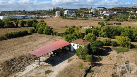 Quinta T3 para Venda em Torres Novas (Santa Maria, Salvador e Santiago)