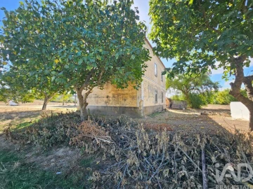 Quinta T3 para Venda em Torres Novas (Santa Maria, Salvador e Santiago)