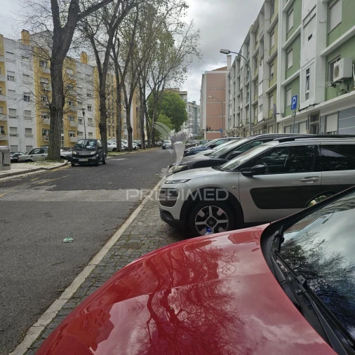 Apartamento T2 para Venda em Benfica Foto 15
