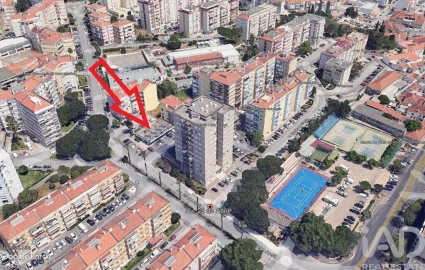 Loja para Venda em Póvoa de Santo Adrião e Olival Basto