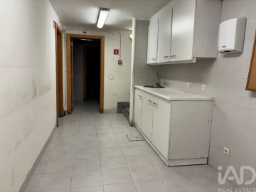 Loja para Venda em Póvoa de Santo Adrião e Olival Basto