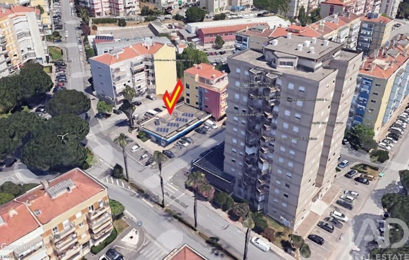 Loja para Venda em Póvoa de Santo Adrião e Olival Basto Foto 5