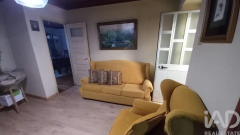 Moradia T3 para Venda em Alcobaça e Vestiaria