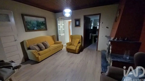 Moradia T3 para Venda em Alcobaça e Vestiaria