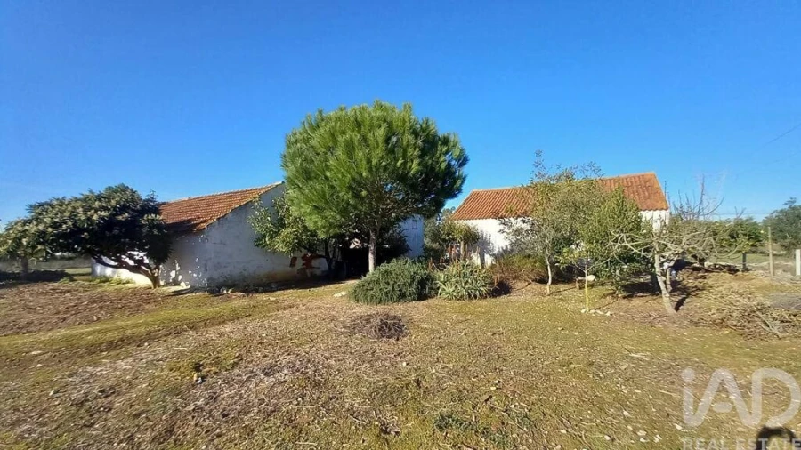 Moradia T3 para Venda em Alcobaça e Vestiaria Foto 35