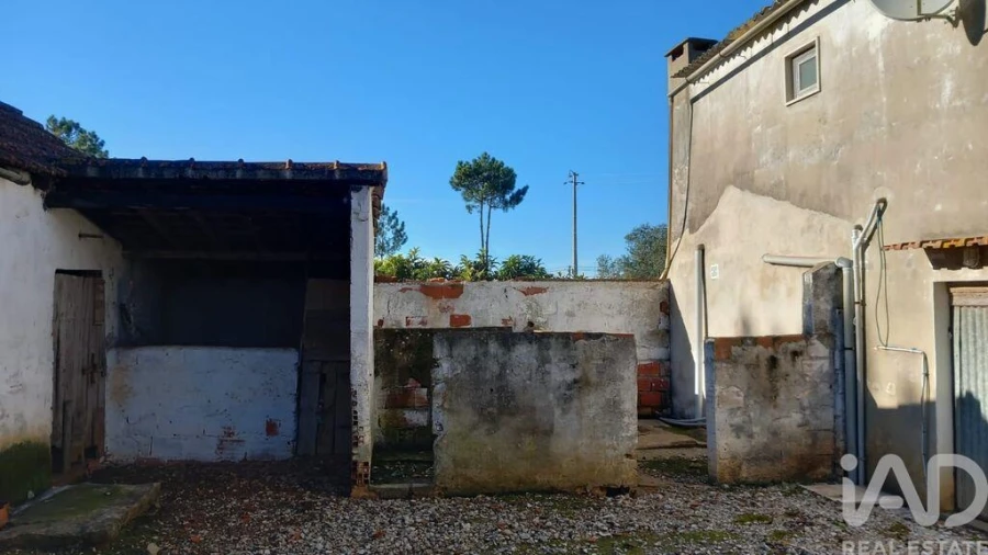 Moradia T3 para Venda em Alcobaça e Vestiaria Foto 31