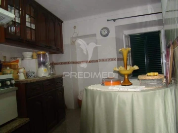 Moradia T4 para Venda em Montalvão