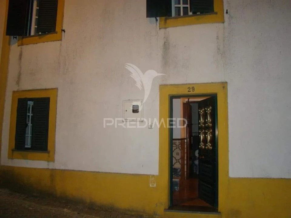 Moradia T4 para Venda em Montalvão Foto 1