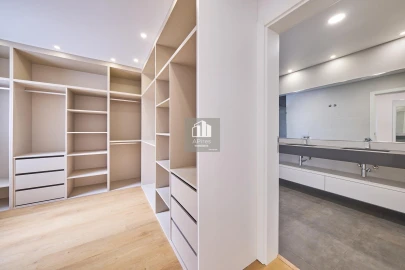 Moradia T5 para Venda em Costa da Caparica