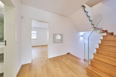 Moradia T5 para Venda em Costa da Caparica