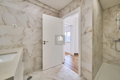 Moradia T5 para Venda em Costa da Caparica